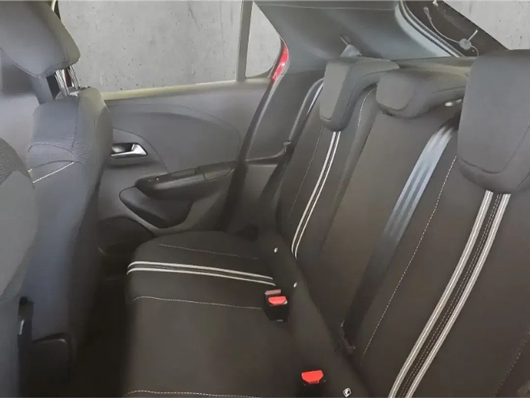 Opel Corsa GS - Thumbnail 9