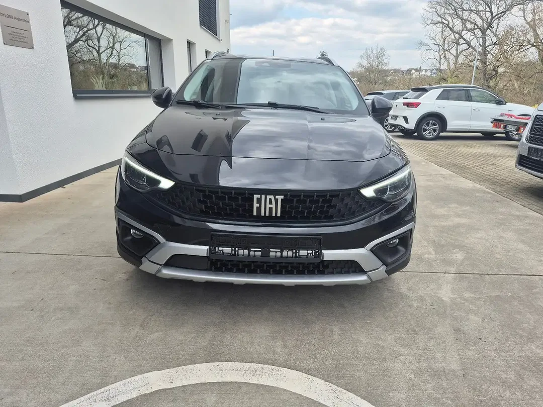 Fiat Tipo Cross - Afbeelding 1