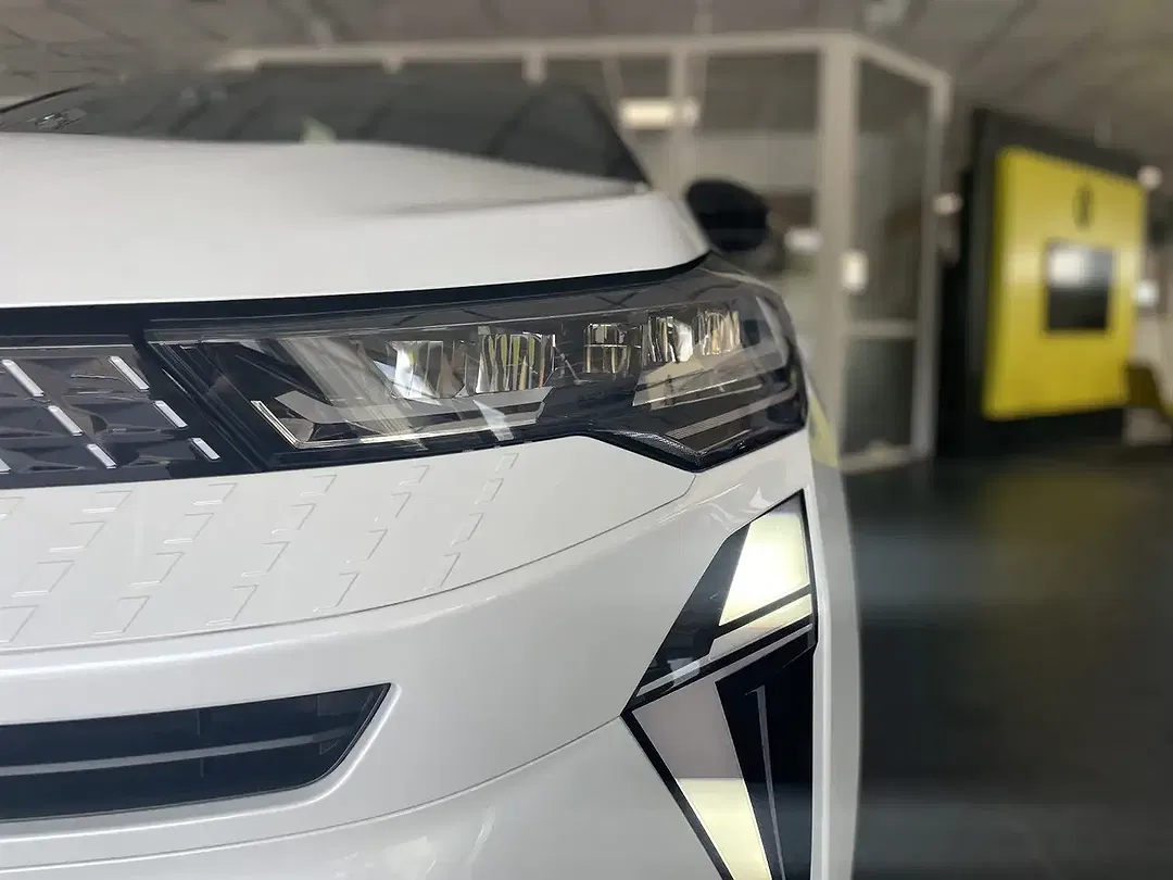 Renault Captur TCe Techno - Thumbnail 3