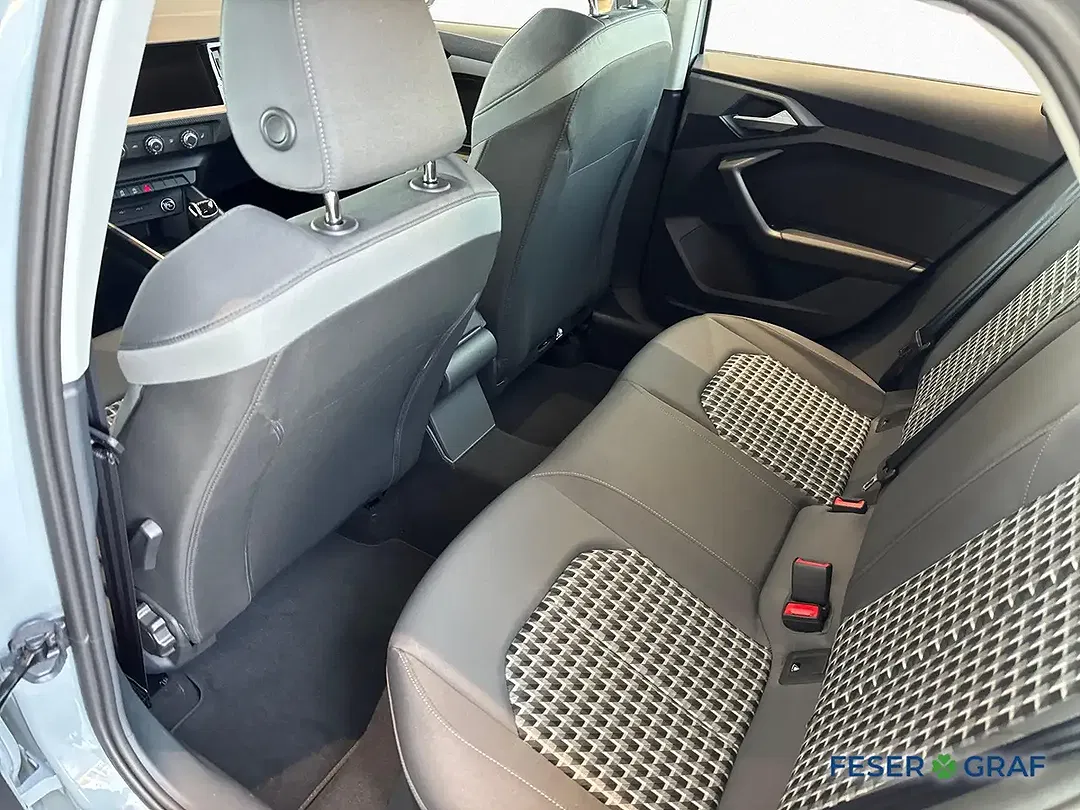Audi A1 30 TFSI S line - Thumbnail 11