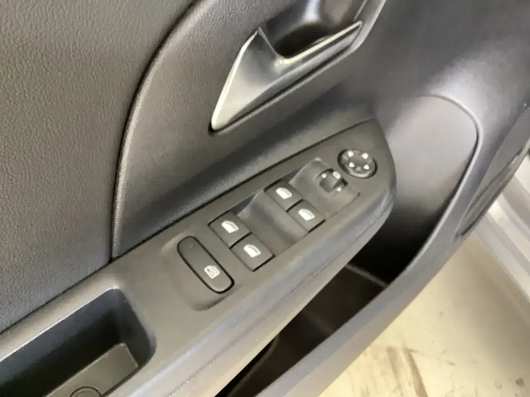 Opel Corsa 1.2 - foto 14