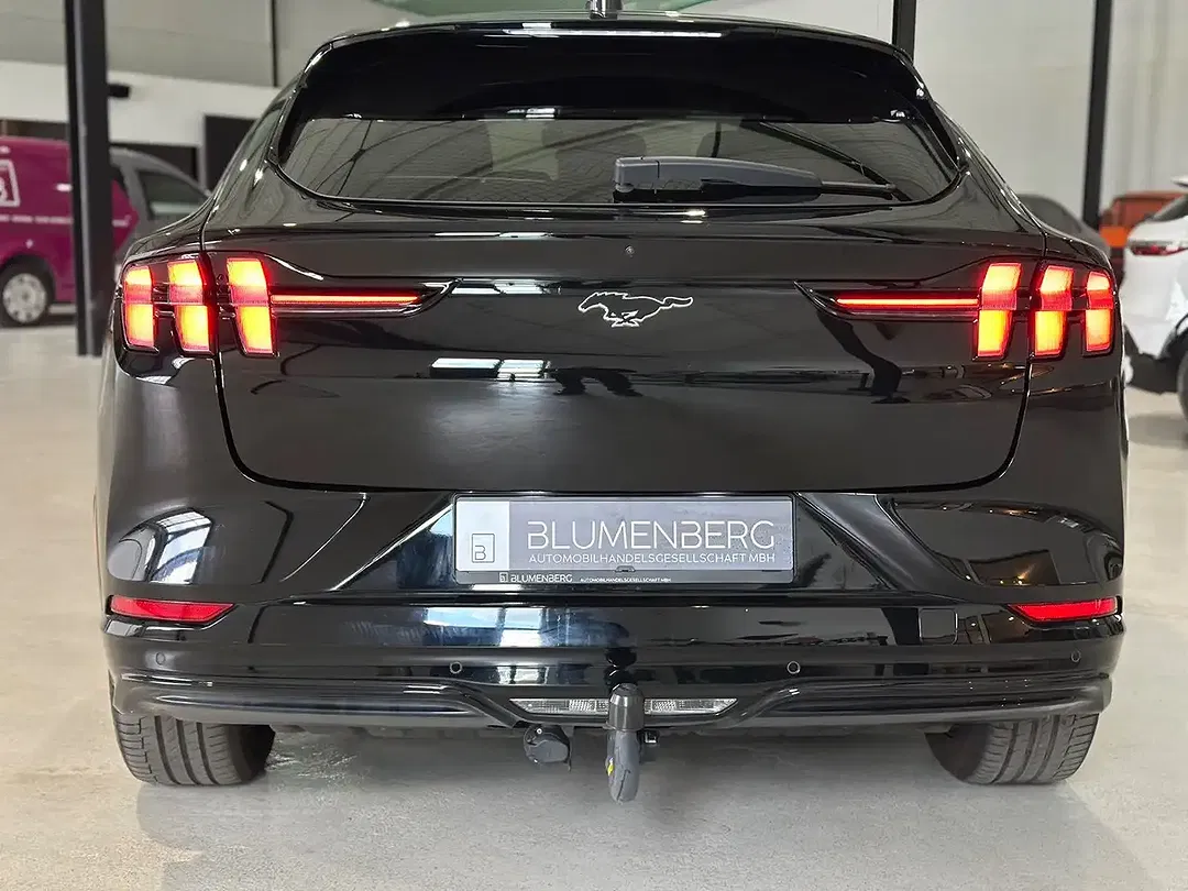 Ford Mustang Mach-E Premium - Thumbnail 11