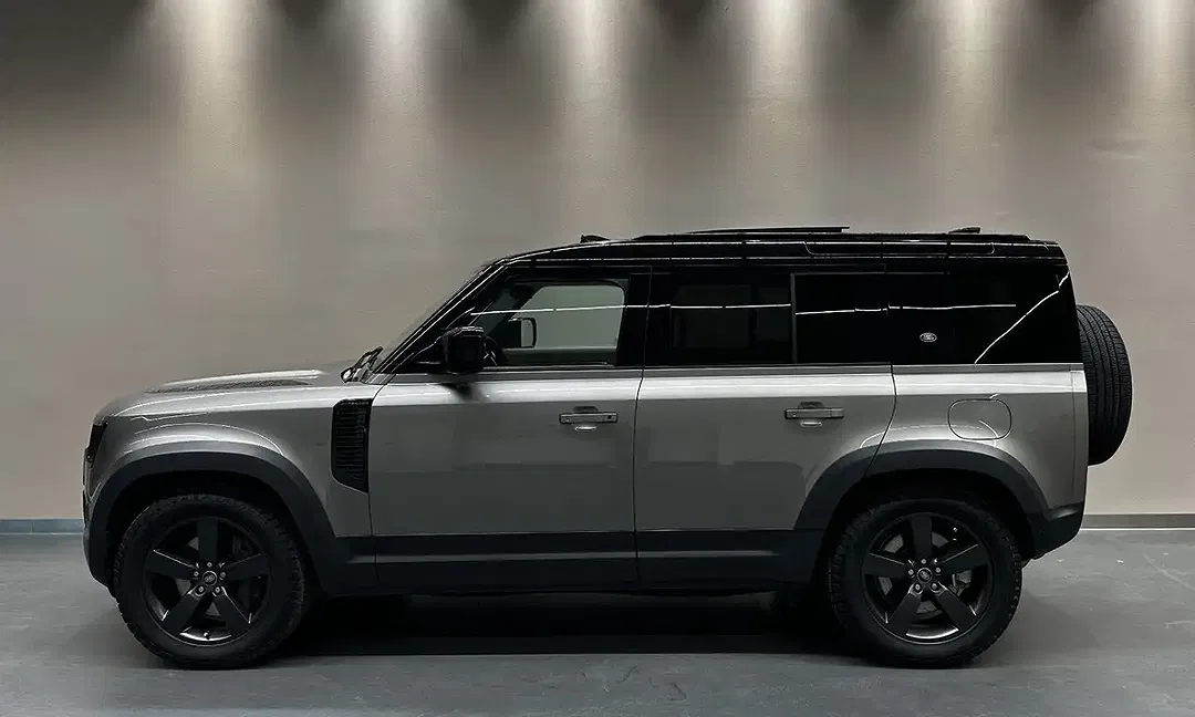 Land Rover Defender P400e 110 SE - Thumbnail 5