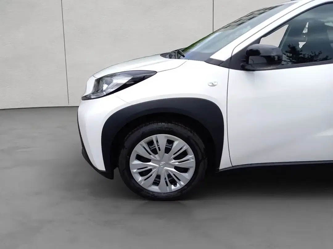 Toyota Aygo X Business Edition - Thumbnail 21