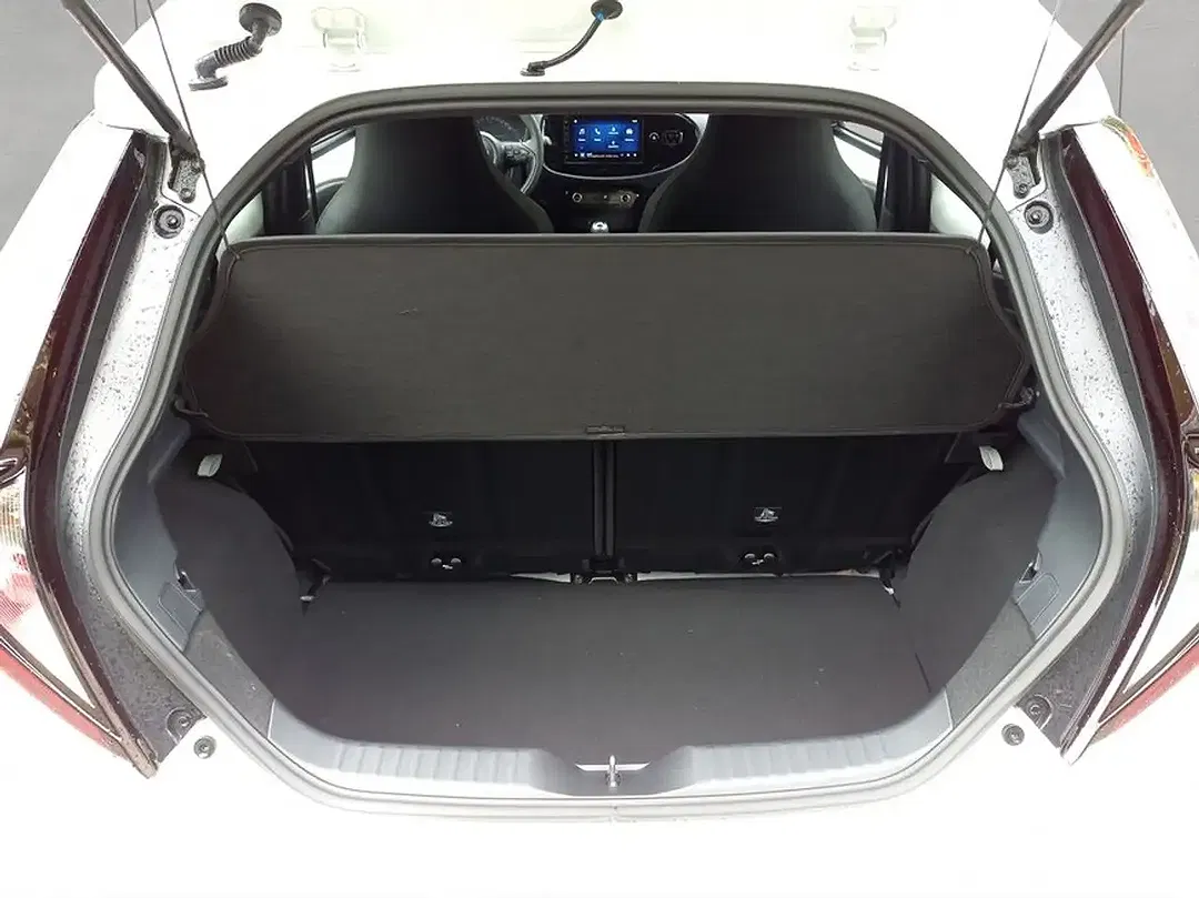 Toyota Aygo X Business Edition - Thumbnail 4