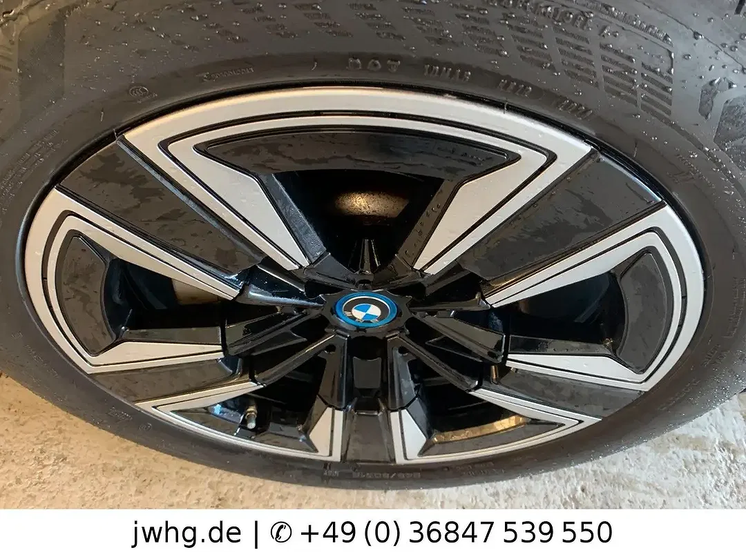 BMW iX3 M Sport - foto 2