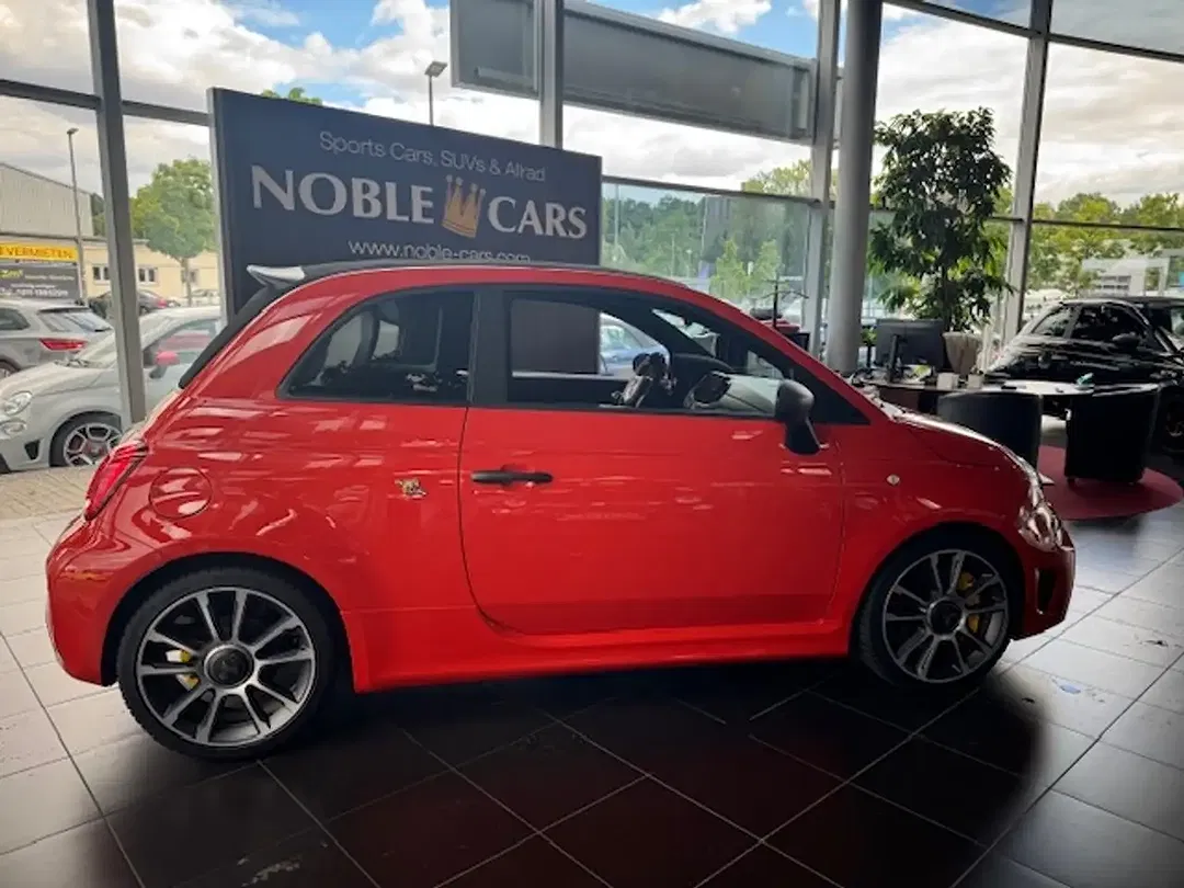 Abarth 695C Turismo - Thumbnail 11