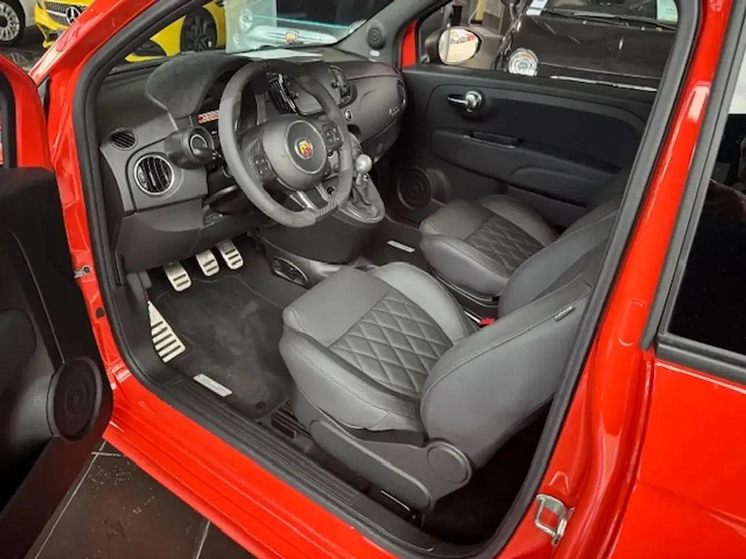 Abarth 695C Turismo - Thumbnail 14