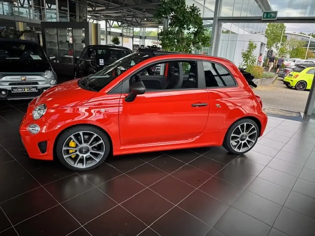 Abarth 695C Turismo - Thumbnail 8