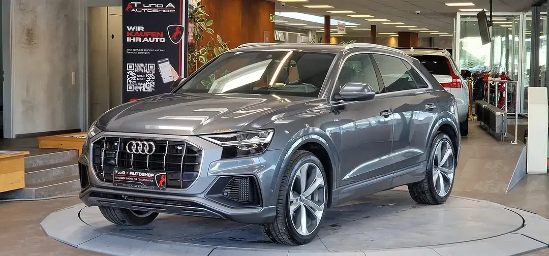 Audi Q8 55 TFSI e AUT quattro - foto 1