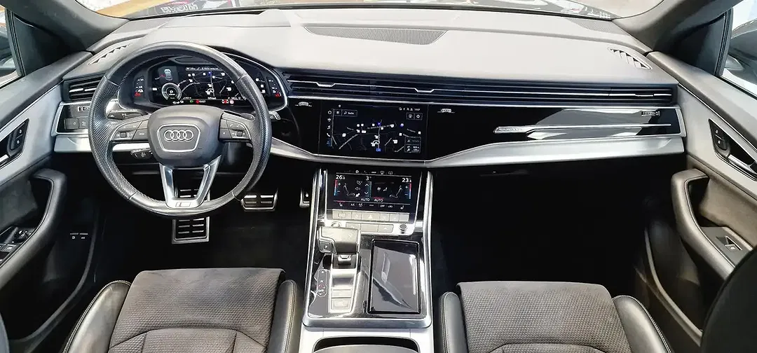 Audi Q8 55 TFSI e AUT quattro - Thumbnail 14