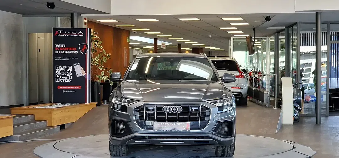 Audi Q8 55 TFSI e AUT quattro - foto 2