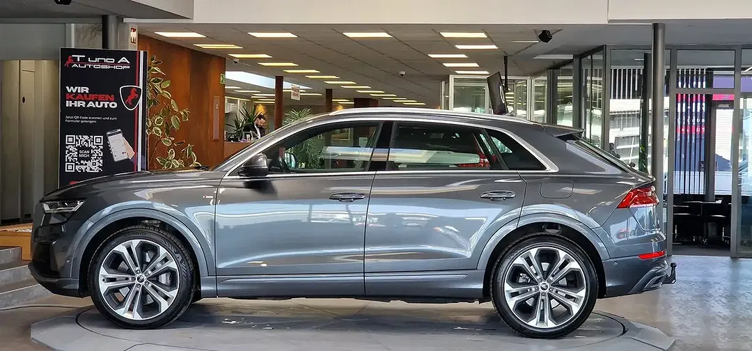 Audi Q8 55 TFSI e AUT quattro - Thumbnail 4