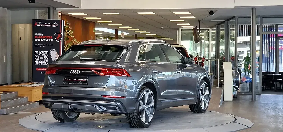 Audi Q8 55 TFSI e AUT quattro - Thumbnail 7
