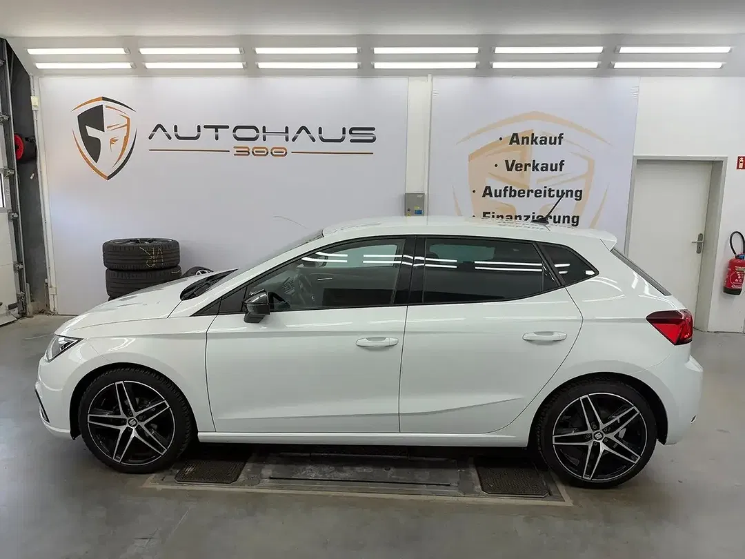 SEAT Ibiza FR - Thumbnail 4
