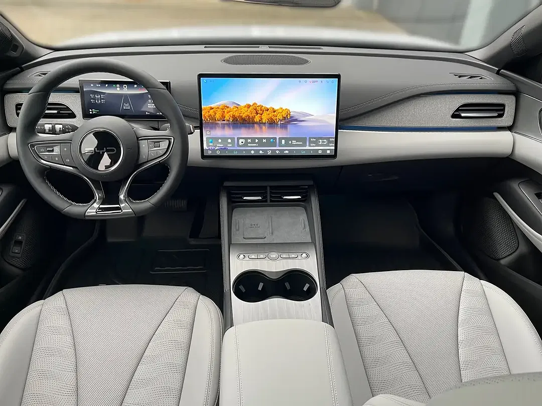 BYD Seal 6 DM-i Touring Comfort - foto 15
