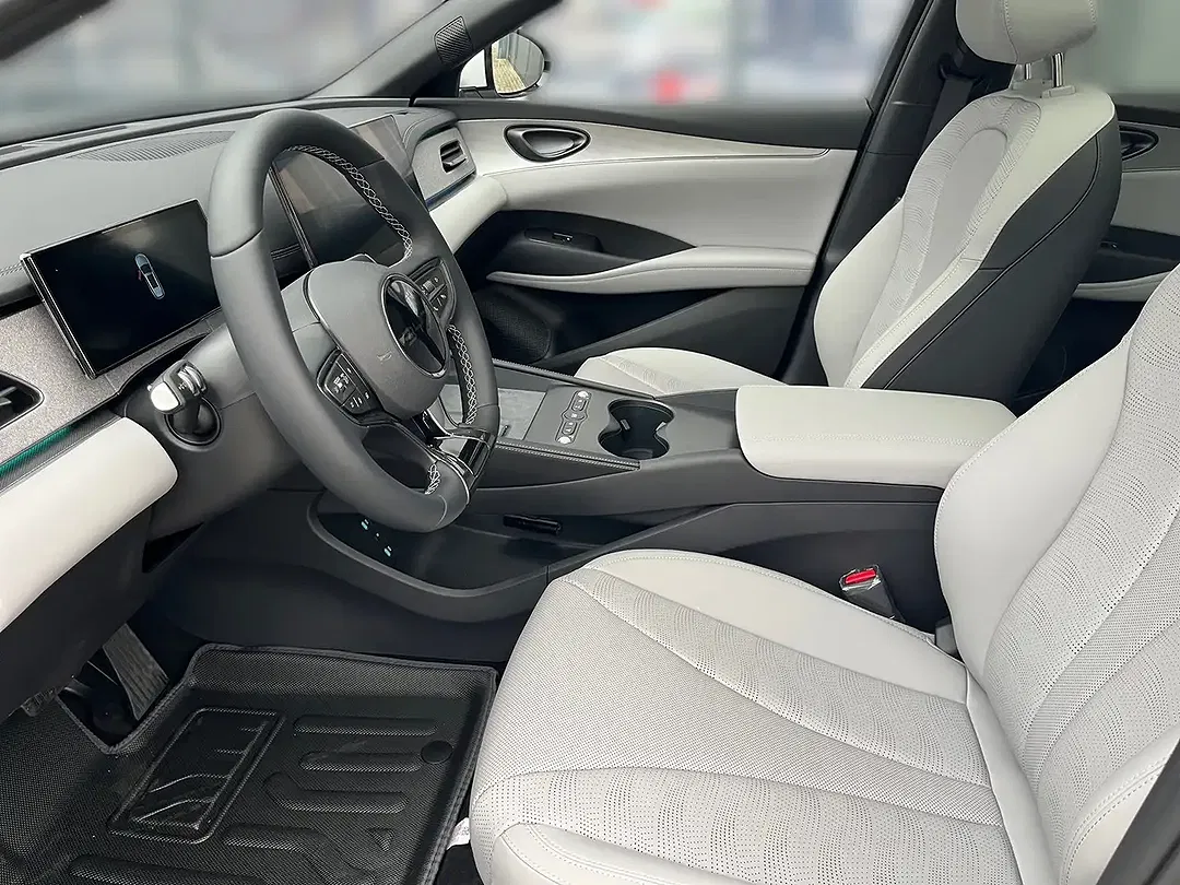 BYD Seal 6 DM-i Touring Comfort - Thumbnail 9