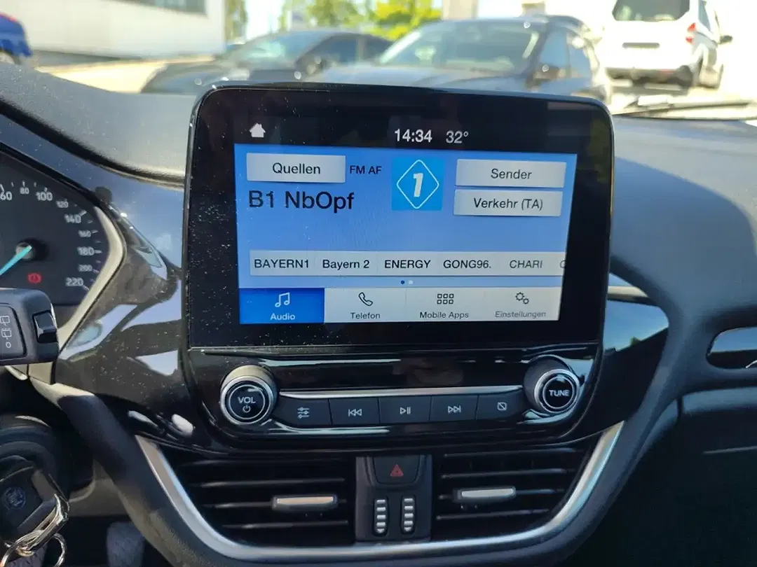 Ford Fiesta Cool & Connect - Thumbnail 11