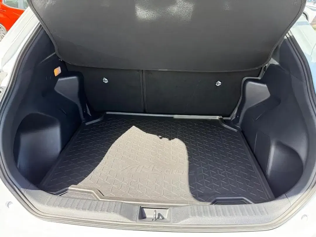 Toyota Yaris Cross Plus Executive - Thumbnail 14