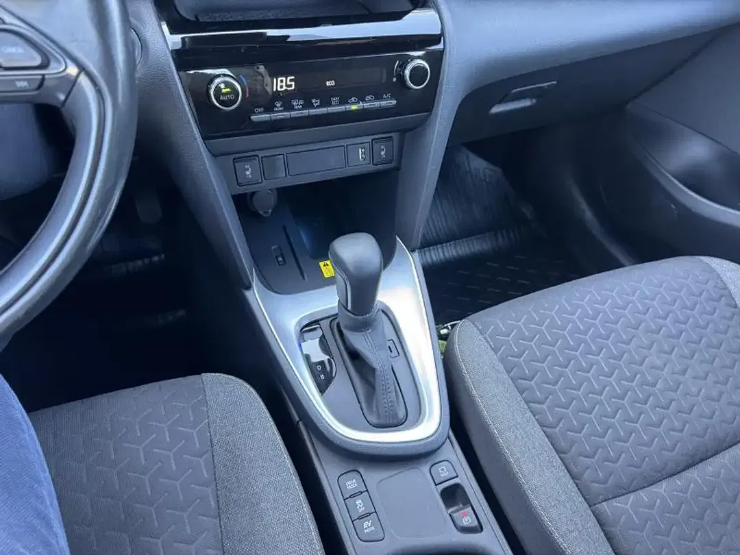 Toyota Yaris Cross 1.5 CVT Hybrid Plus - Thumbnail 23