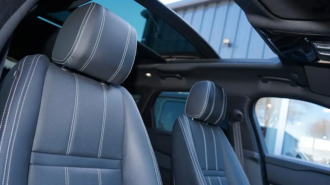 Land Rover Range Rover Velar P250 4x4 R-Dynamic S S - Thumbnail 9