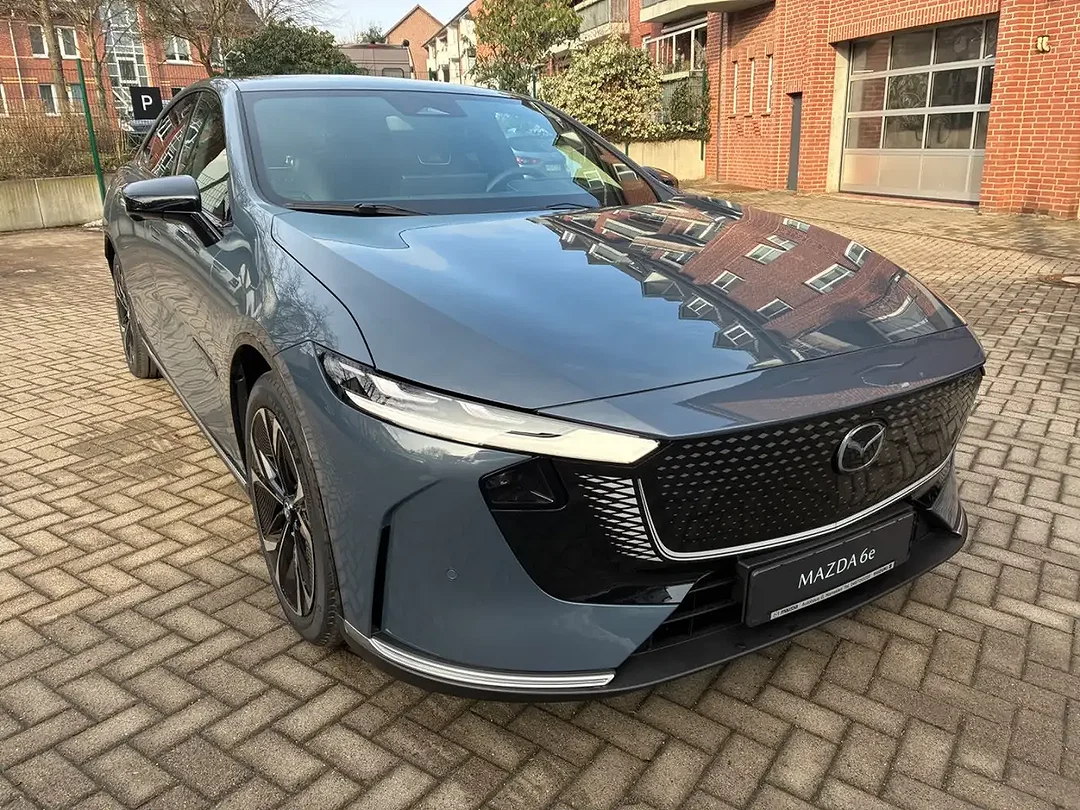 Mazda 6e EV Takumi - Afbeelding 1