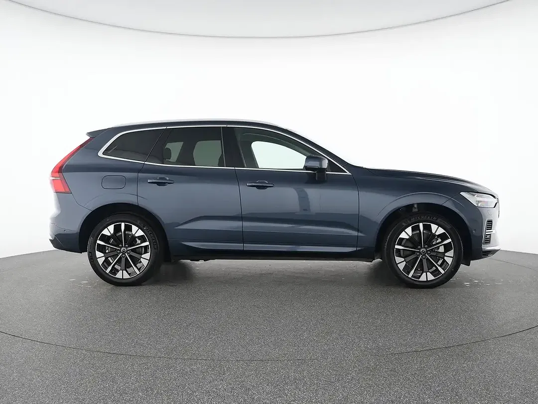 Volvo XC60 T8 AWD Ultra Bright - Thumbnail 11
