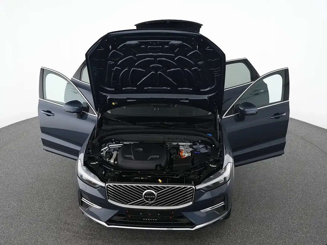 Volvo XC60 T8 AWD Ultra Bright - Thumbnail 12