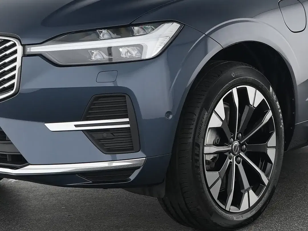 Volvo XC60 T8 AWD Ultra Bright - Thumbnail 8