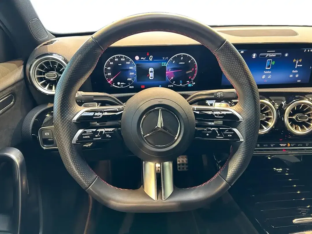 Mercedes-Benz A 200 AMG MBUX - Thumbnail 10