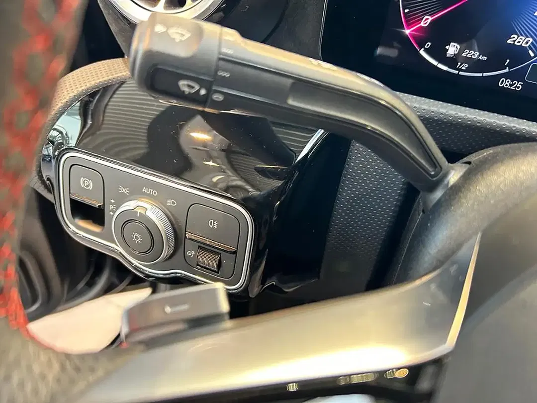 Mercedes-Benz A 200 AMG MBUX - Thumbnail 13