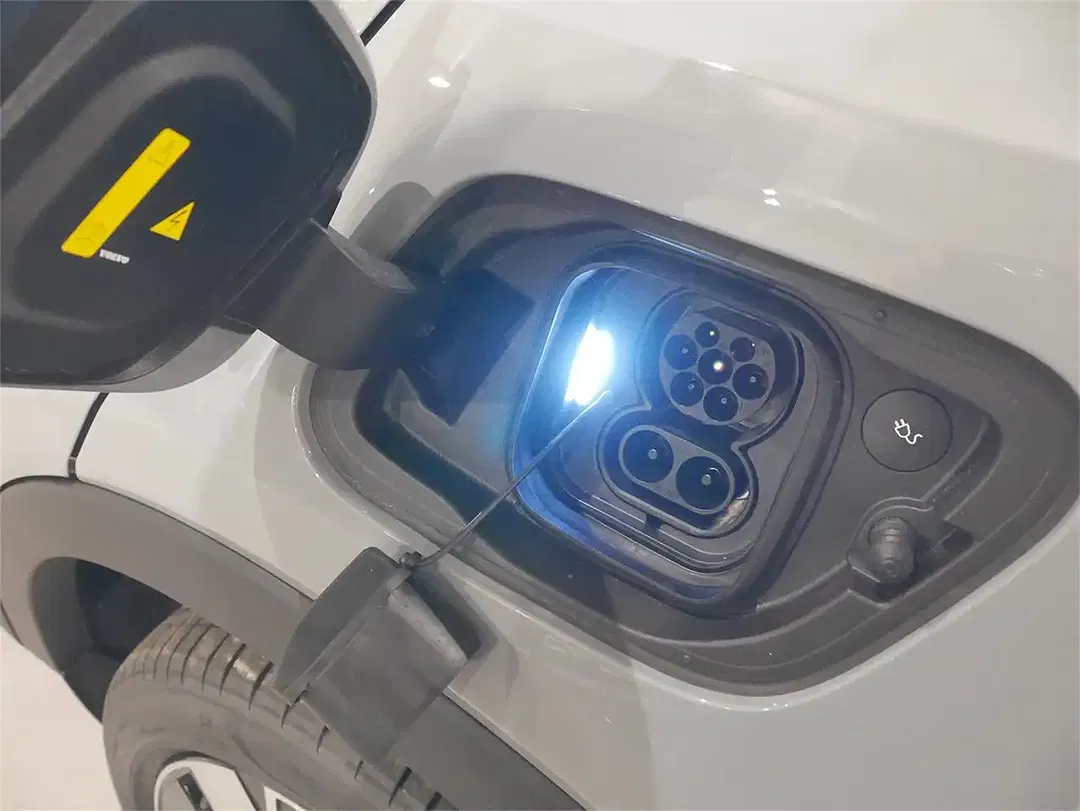 Volvo EC40 Extended Range Ultra Dark - Thumbnail 14