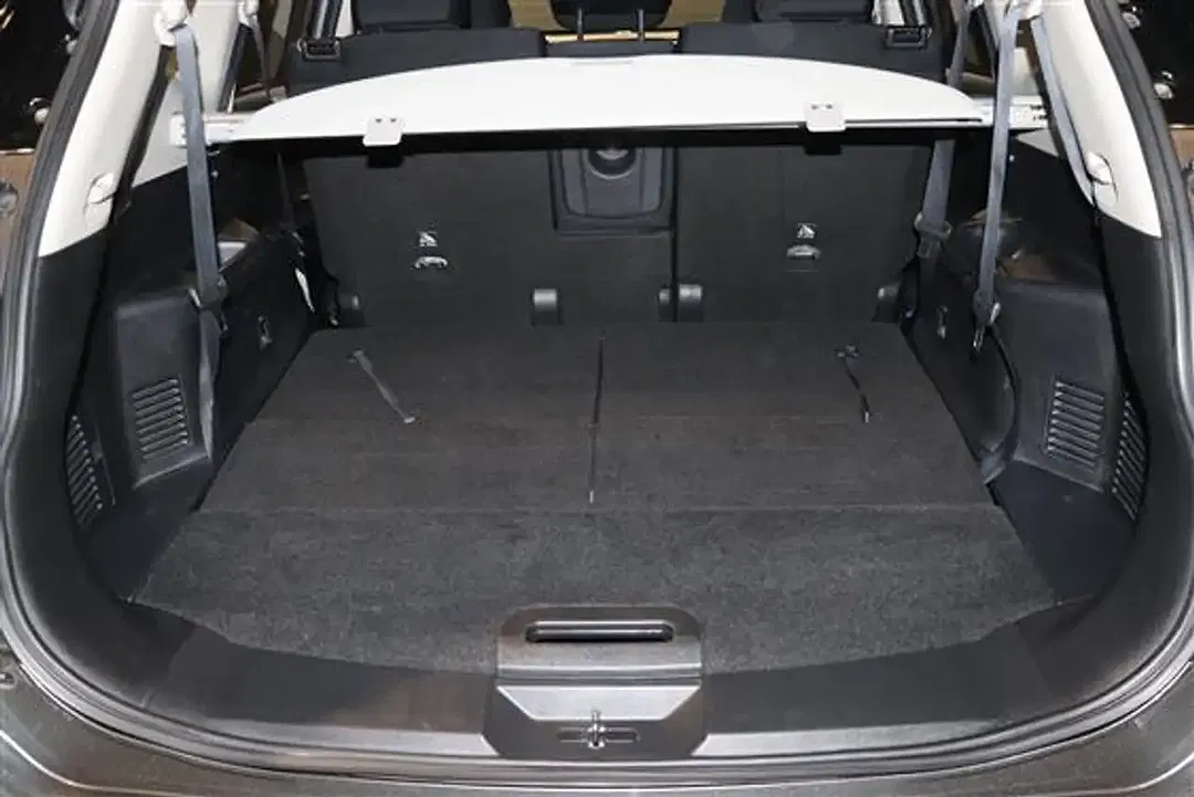 Nissan X-Trail N-Connecta - Thumbnail 7