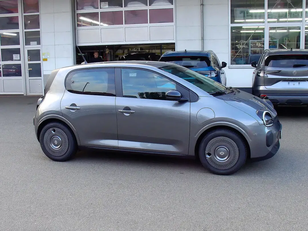 Renault Twingo E-Tech Evolution Urban - Thumbnail 5
