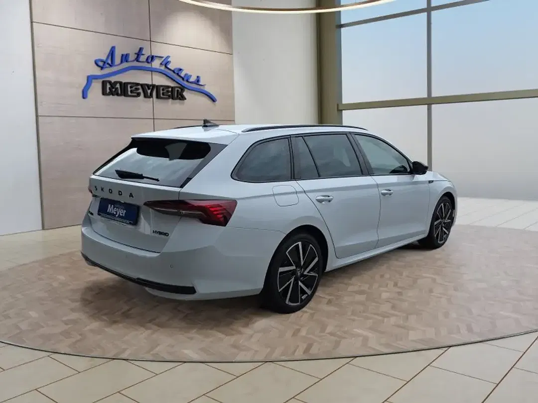 Skoda Octavia 1.5 TSI MHEV Combi Sportline - Thumbnail 5