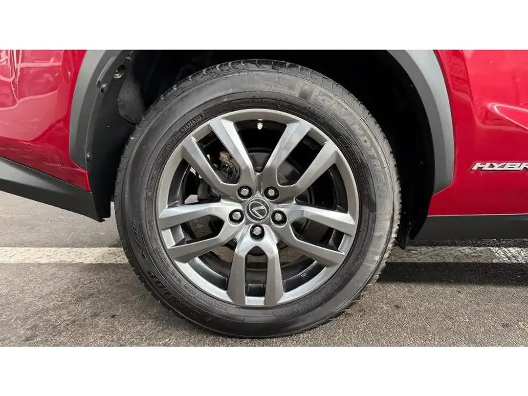 Lexus NX 300h Executive - Thumbnail 11