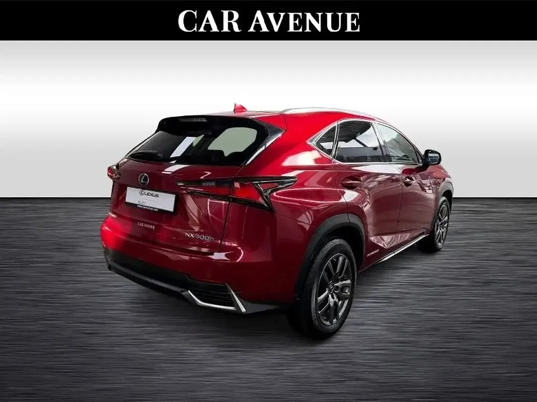 Lexus NX 300h Executive - Thumbnail 6