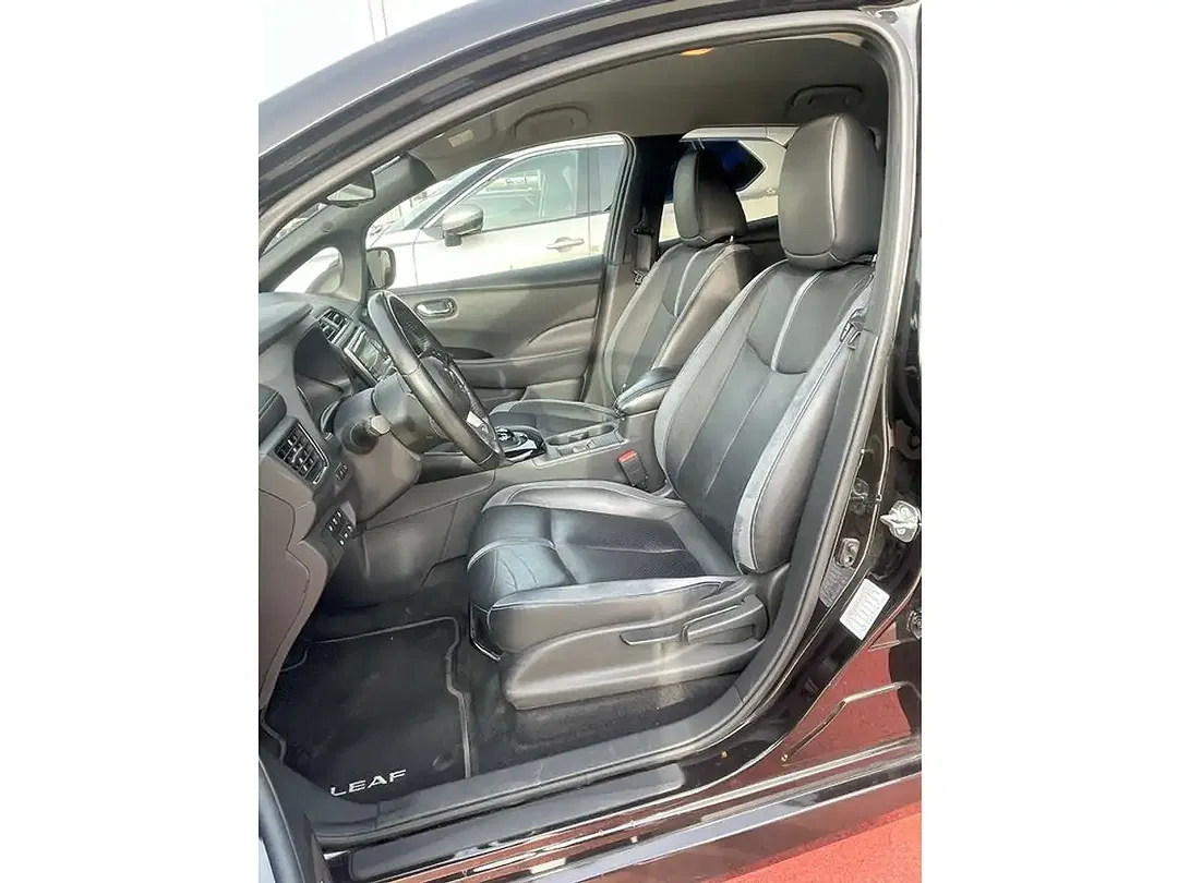 Nissan Leaf Tekna - Thumbnail 8