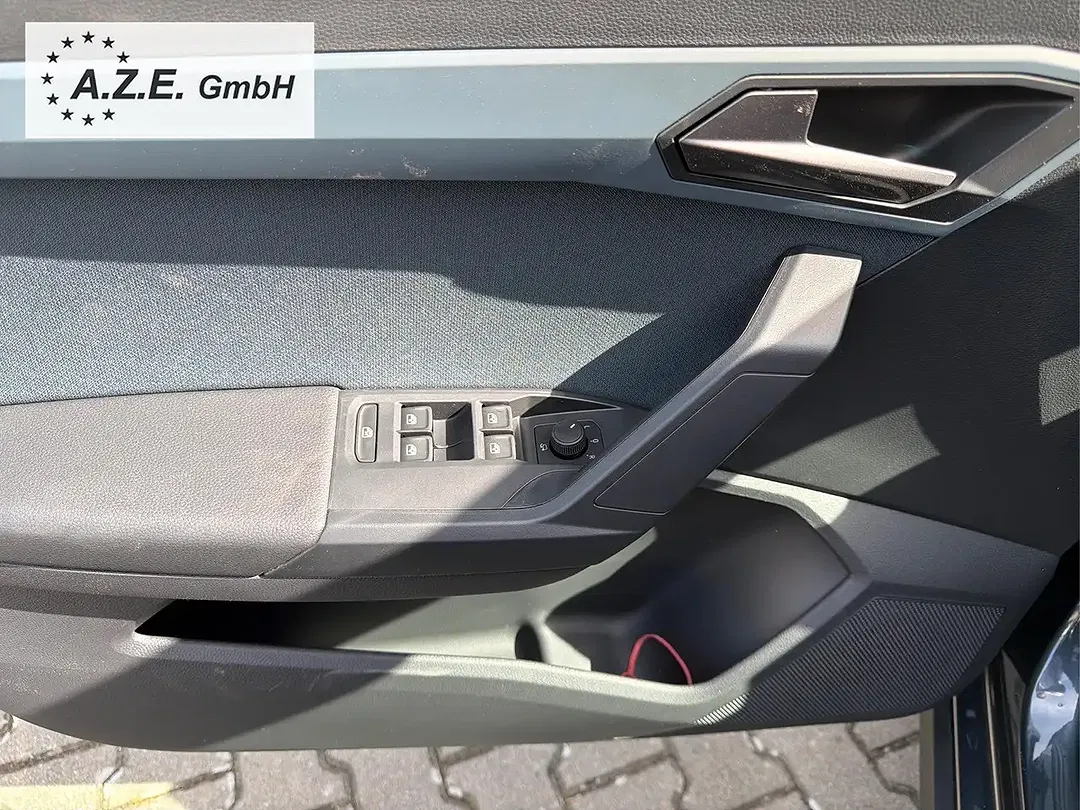SEAT Arona 1.5 TSI DSG Style - Thumbnail 11