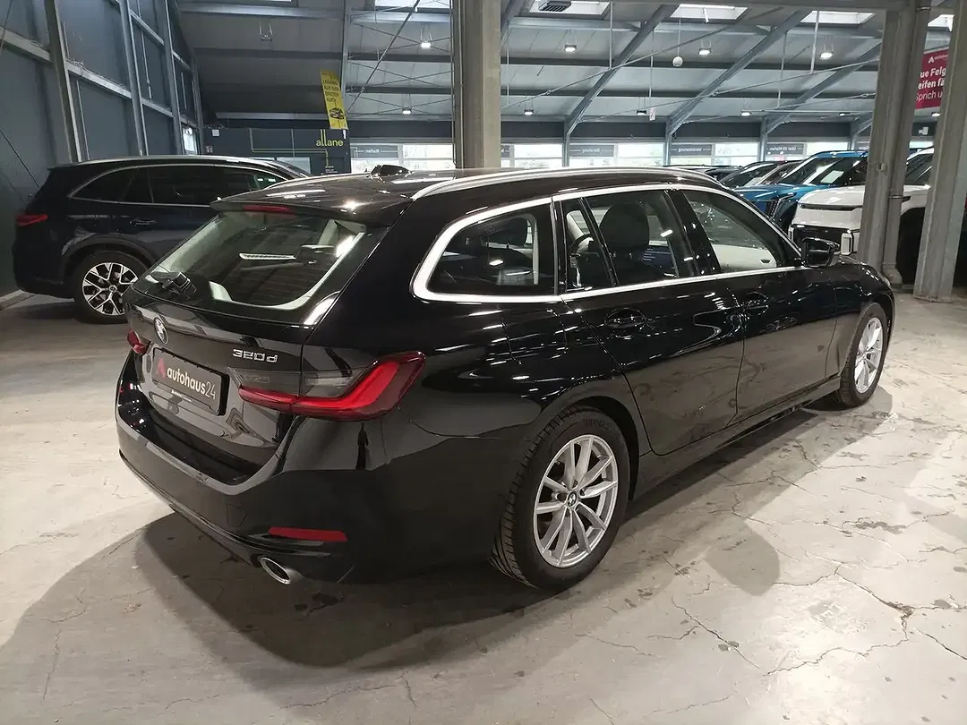 BMW 320 xDrive - Thumbnail 5