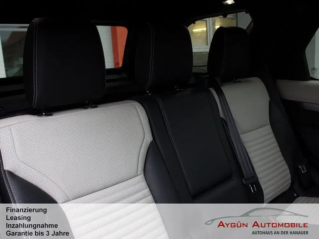 Land Rover Discovery D300 4x4 R-Dynamic SE - Thumbnail 14