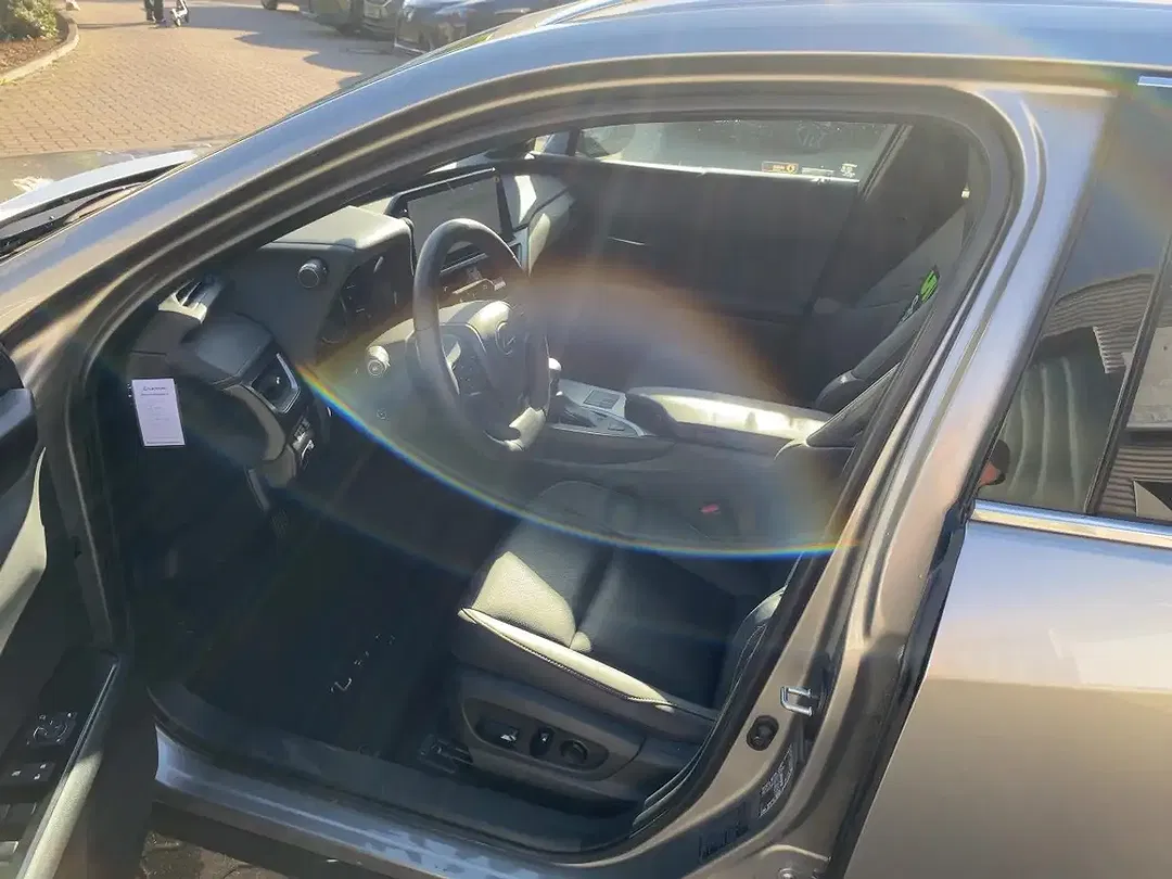 Lexus UX 250h Executive Line - Thumbnail 11