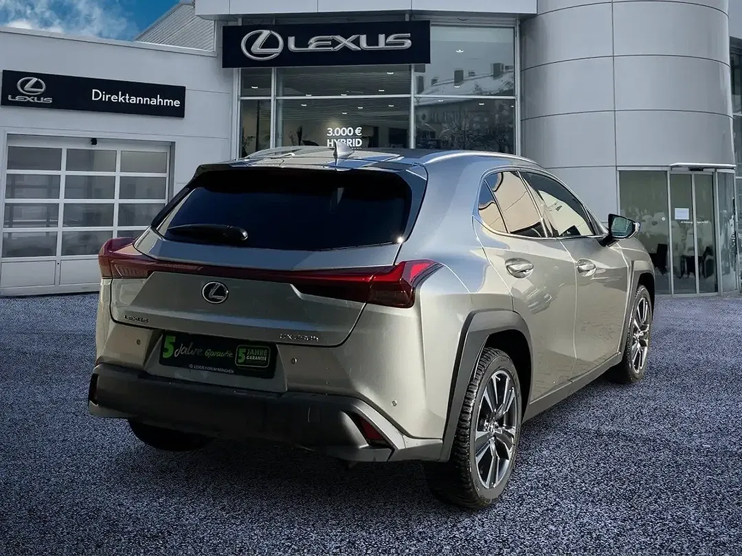 Lexus UX 250h Executive Line - Thumbnail 5