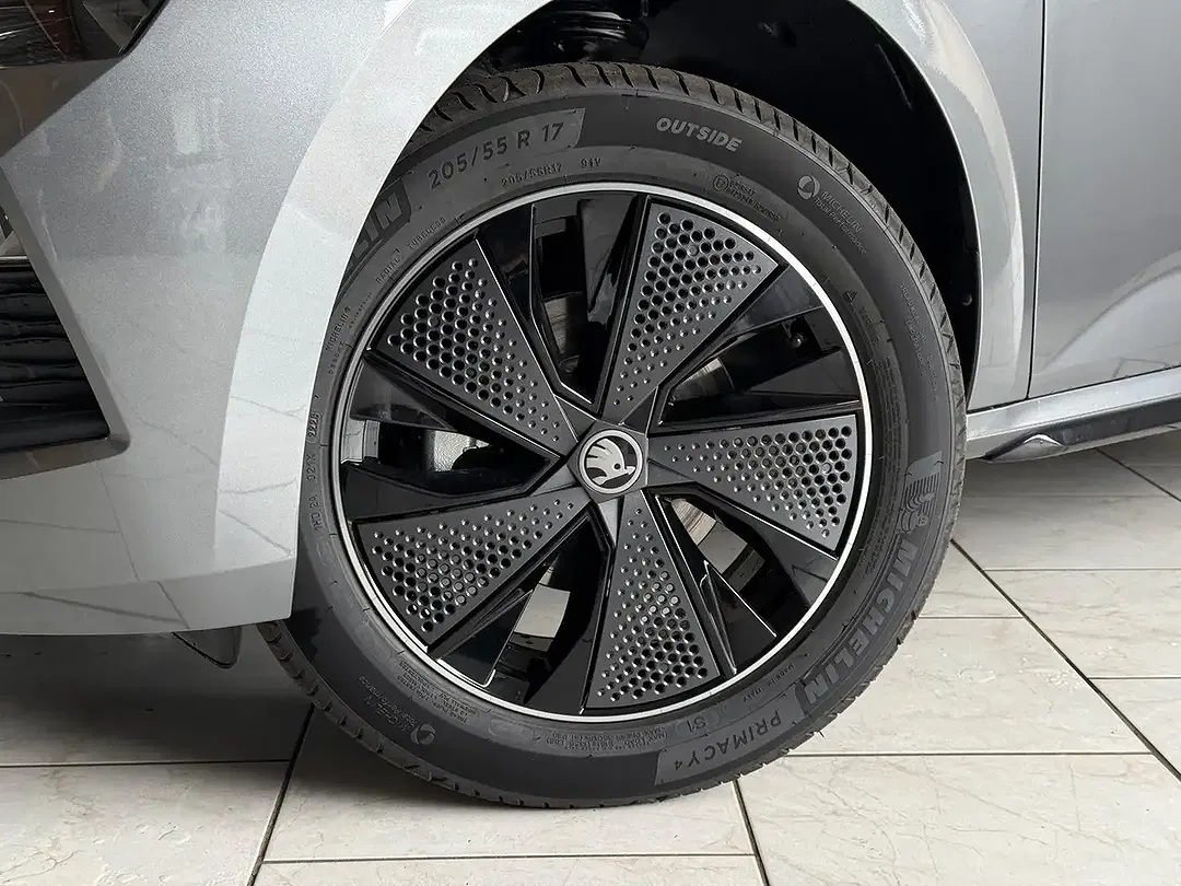 Skoda Kamiq 1.5 - Thumbnail 8
