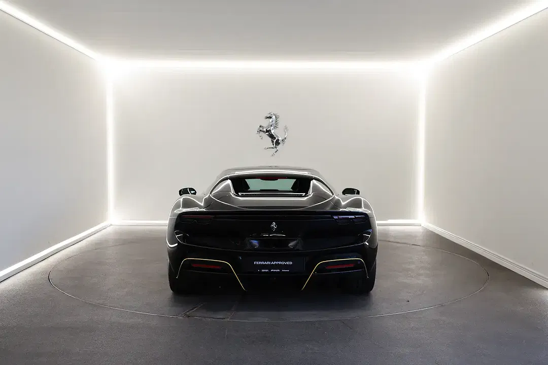 Ferrari 296 GTS Atelier - Thumbnail 7