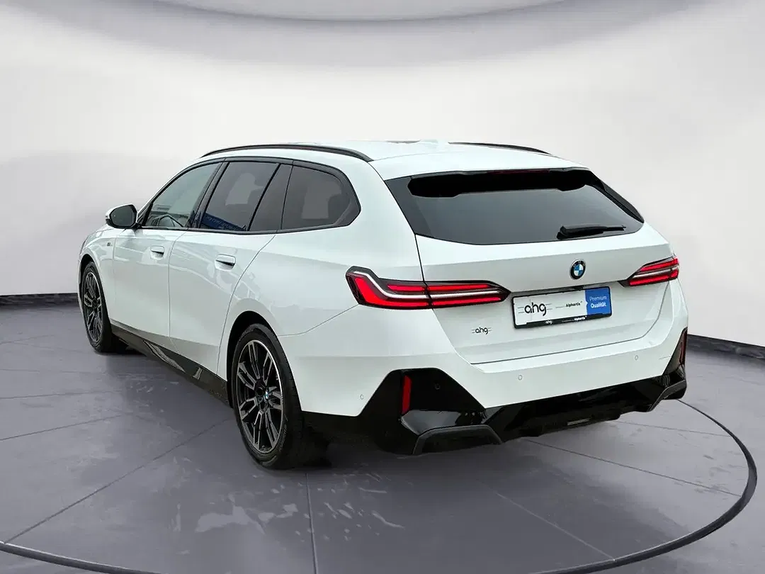 BMW 520 M Touring - Thumbnail 4