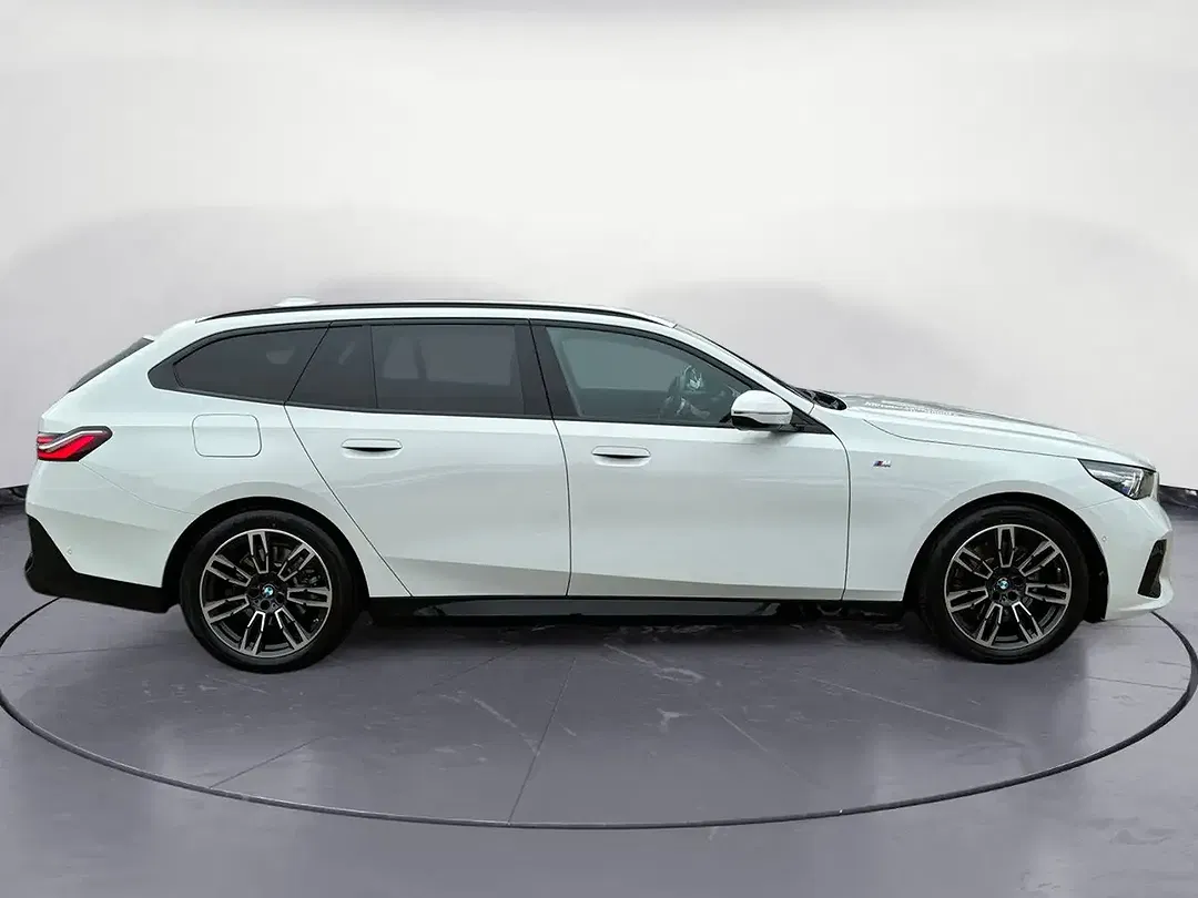 BMW 520 M Touring - Thumbnail 6