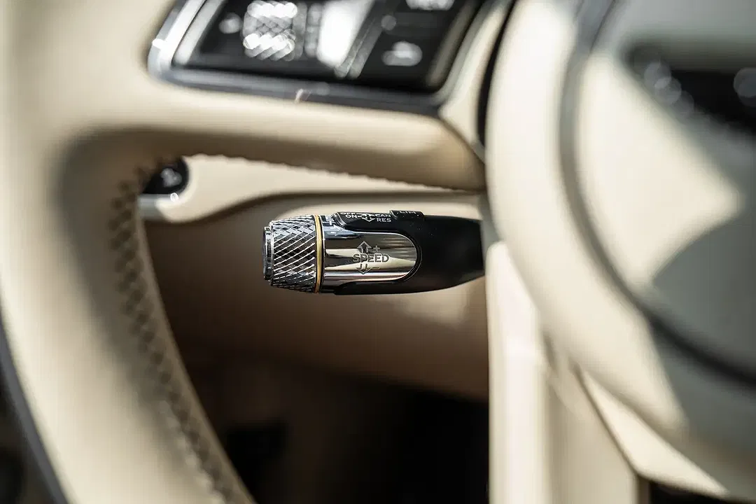 Bentley Flying Spur 4.0 V8 Azure - Thumbnail 14