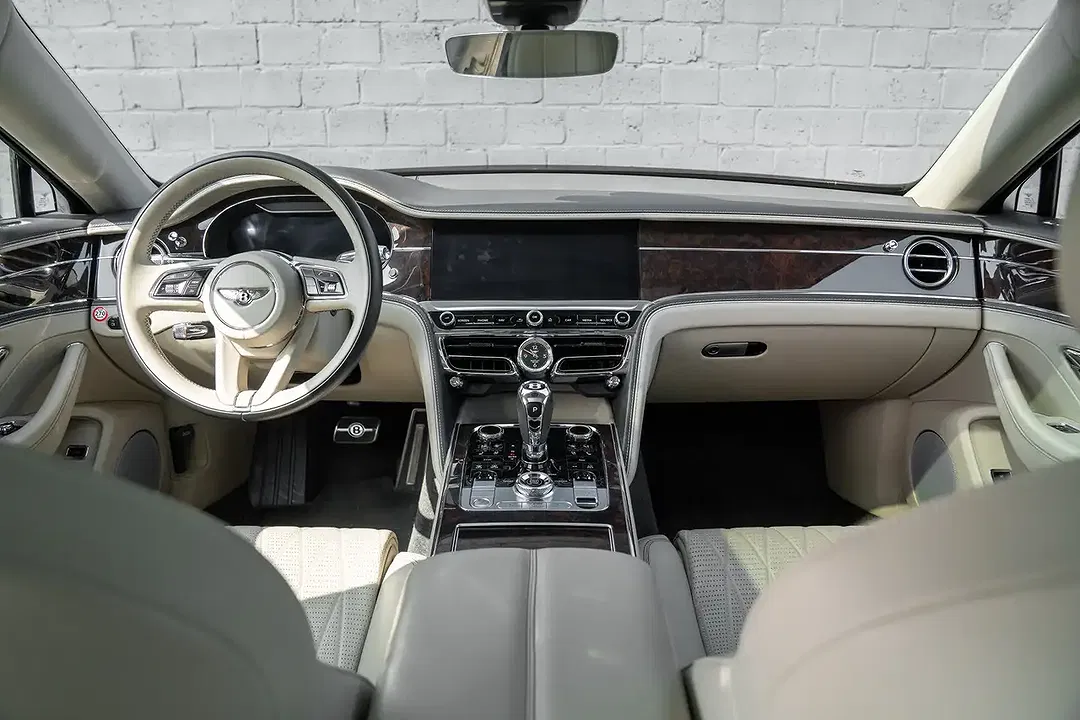 Bentley Flying Spur 4.0 V8 Azure - Thumbnail 6