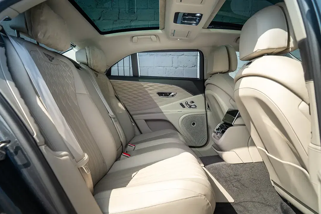 Bentley Flying Spur 4.0 V8 Azure - Thumbnail 8
